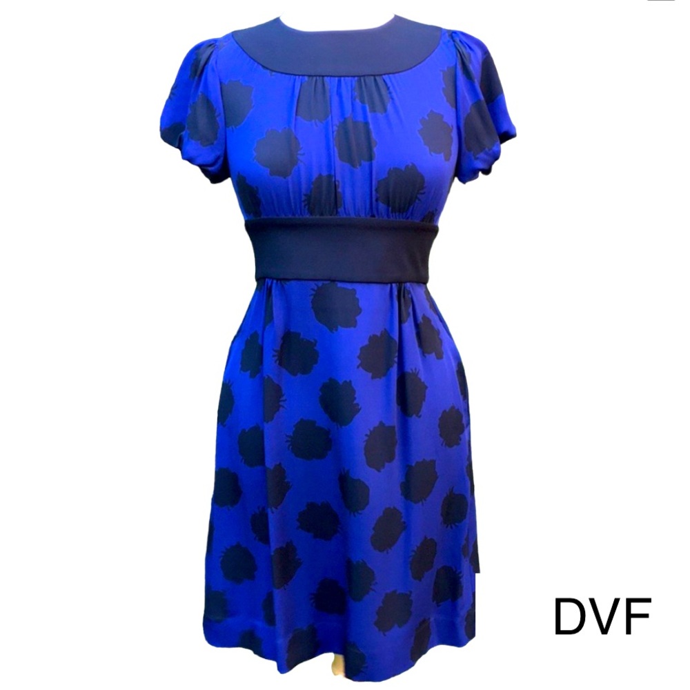 Diane von Furstenberg black and navy floral dress